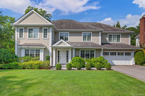 11 Mayflower Rd, Scarsdale, NY, 10583-7721 | Card Image
