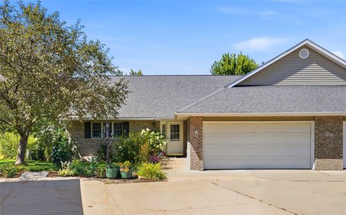 b-507 Washington Ct Sw, Mount Vernon, IA, 52314-1645 | Card Image