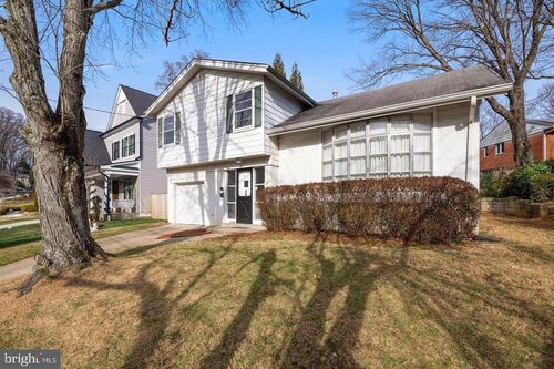 6011 Roosevelt St, BETHESDA, MD, 20817-3849 | Card Image