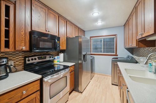 1663 S 100th St, WEST ALLIS, WI, 53214-4003 | Card Image