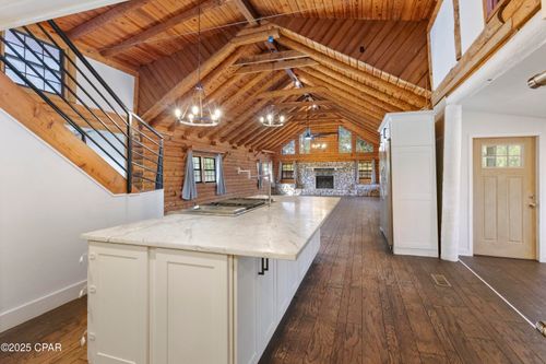 9027 Crook Hollow Rd, Panama City, FL, 32404-5428 | Card Image