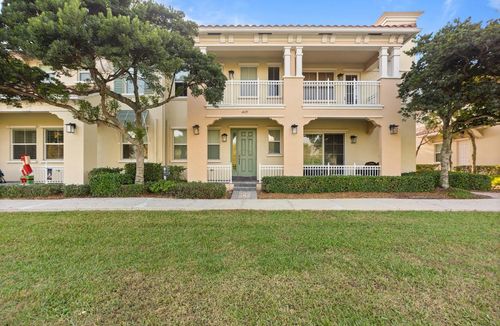 4025 Cascada Cir, HOLLYWOOD, FL, 33024-8517 | Card Image