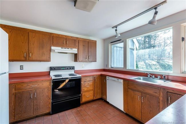 11 Cat Swamp Rd, House other with 2 bedrooms, 2 bathrooms and null parking in Woodbury CT | Image 7