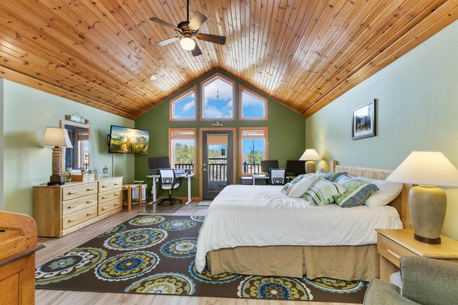 1207 - 2015-7 Czech Court, Condo with 3 bedrooms, 2 bathrooms and null parking in STRONGS PRAIRIE WI | Image 13