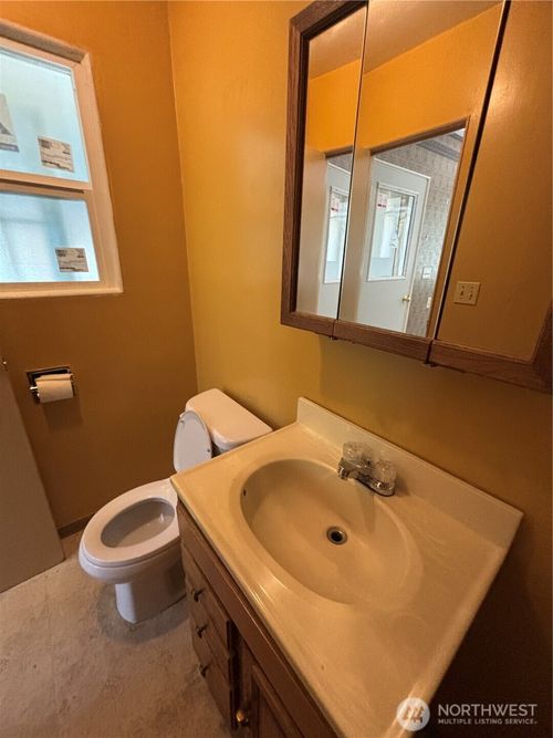 214 N 2nd St, Dayton, WA, 99328-1310 | Card Image