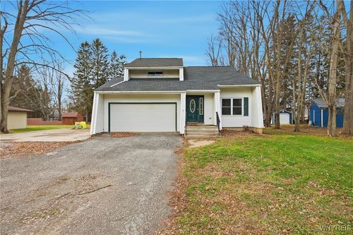 2972 Rosemarie Cir, Newfane, NY, 14108-9717 | Card Image