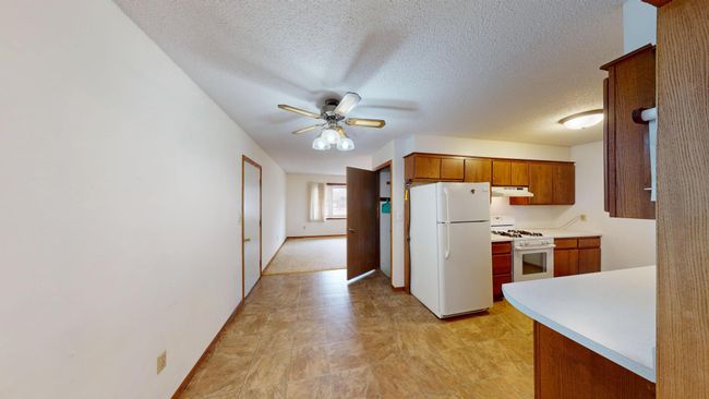 Eat in kitchen area | Image 17