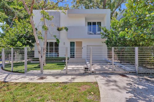 2851-2851 Sw 33rd Ct, Miami, FL, 33133-3437 | Card Image