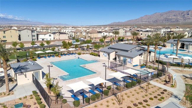 6804 Surf Green Ct, Townhouse with 3 bedrooms, 3 bathrooms and null parking in North Las Vegas NV | Image 27