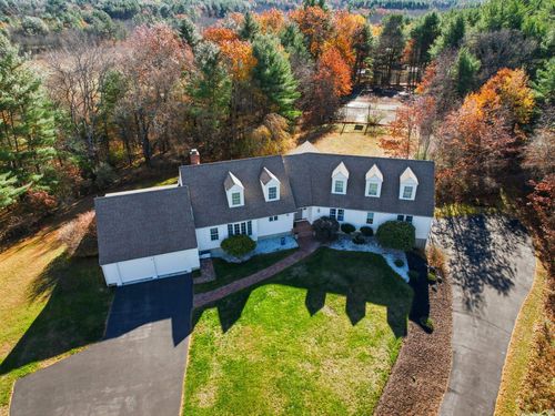 276 N Amherst Rd, Bedford, NH, 03110-4600 | Card Image