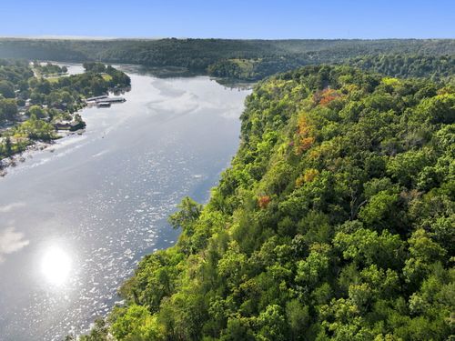 000 Peaceful Dr, Branson, MO, 65616 | Card Image