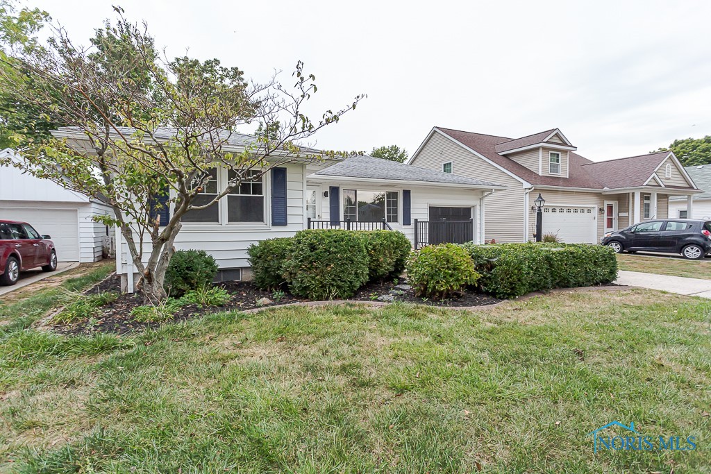 Indiana Ave, Maumee, OH 43537