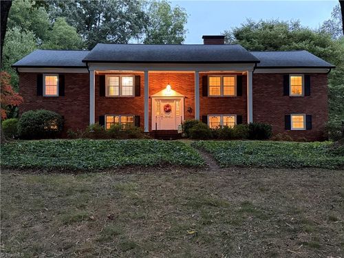 3959 Quilling Road, Winston-Salem, NC, 27104 | Card Image