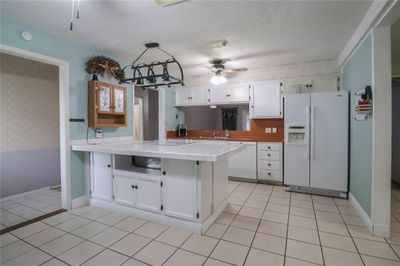 308 La Laja Drive, House other with 3 bedrooms, 2 bathrooms and null parking in Angleton TX | Image 3