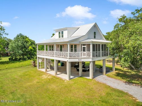 641 N Beach Blvd, Bay Saint Louis, MS, 39520-3601 | Card Image