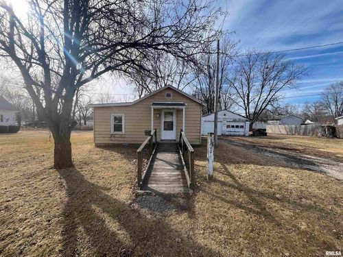 220 E Willard St, Wataga, IL, 61488-5245 | Card Image