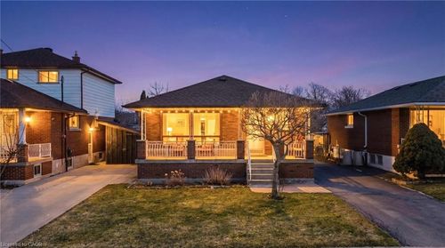 31 Terrace Dr, Hamilton, ON, L9A2Y5 | Card Image
