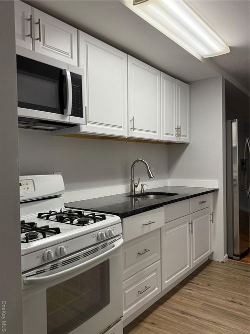 apt-c3-258 N Main St, Spring Valley, NY, 10977-4012 | Card Image