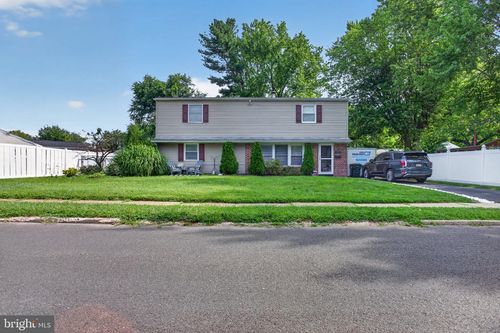 2741 Fernwood Ave, ABINGTON, PA, 19001-2902 | Card Image