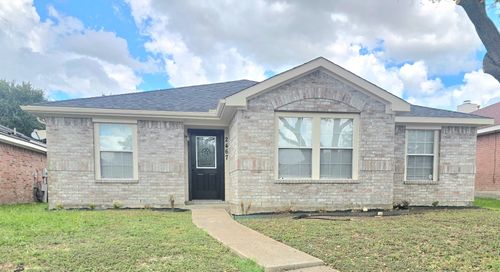 2467 Mallory Ln, Lancaster, TX, 75134-1976 | Card Image