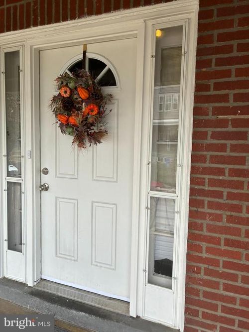 5943 Elsinore St, PHILADELPHIA, PA, 19120-1207 | Card Image