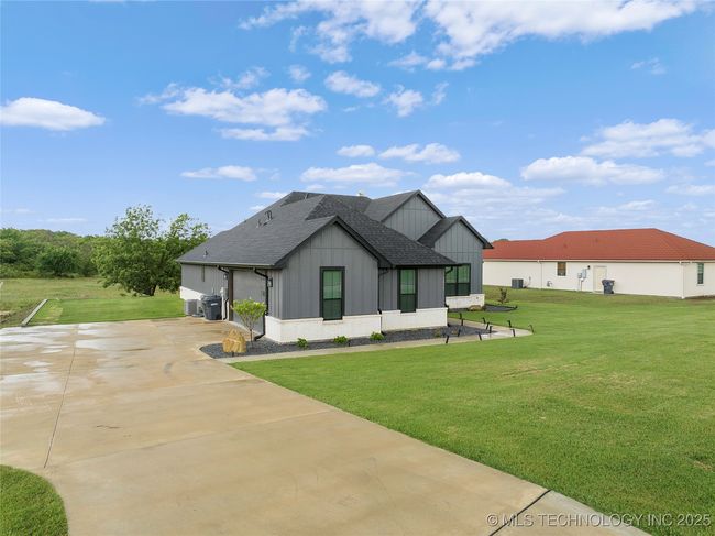 1013 Prairie View Rd, House other with 3 bedrooms, 2 bathrooms and null parking in Ardmore OK | Image 39