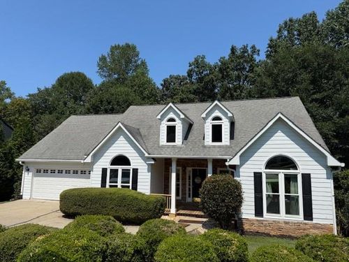 9380 Eagles Landing Dr, Gainesville, GA, 30506-6773 | Card Image