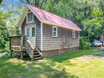 110 North Cove Road, House other with 1 bedrooms, 1 bathrooms and null parking in Burlington VT | Image 3