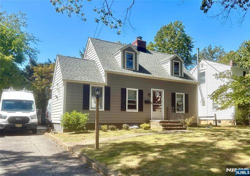 16 Homer Ave, Morris Plains, NJ, 07950-1815 | Card Image