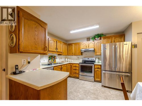 307-1820 Atkinson St, Penticton, BC, V2A7M6 | Card Image