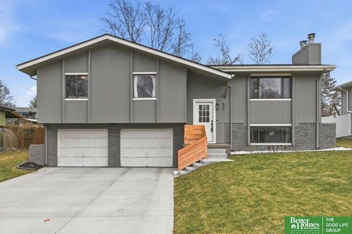 501 Laredo Rd, Papillion, NE, 68046-3781 | Card Image