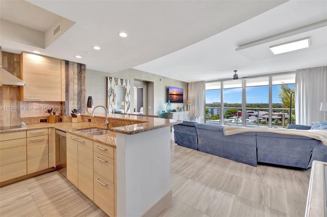 APT-514 - 1 N Ocean Blvd, Condo with 2 bedrooms, 2 bathrooms and null parking in Pompano Beach FL | Image 11