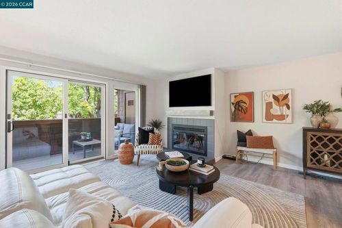 8 Royston Walk, Pleasant Hill, CA, 94523-2077 | Card Image