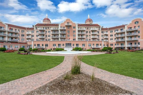5w-2 Richmond Rd, Lido Beach, NY, 11561-4854 | Card Image