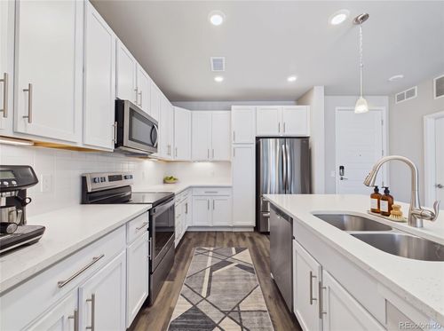 204-400 E Fremont Pl, Centennial, CO, 80122-3555 | Card Image