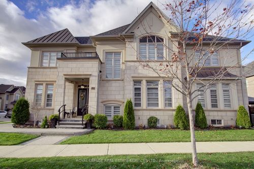 135 Zachary Cres, Oakville, ON, L6H0W1 | Card Image