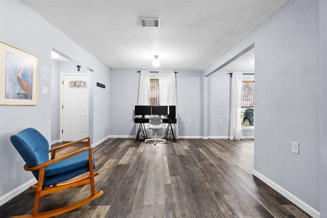 Looking in to Den from Living Room | Image 12