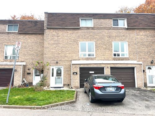 57-39 Lexington Ave, Etobicoke, ON, M9V2G4 | Card Image