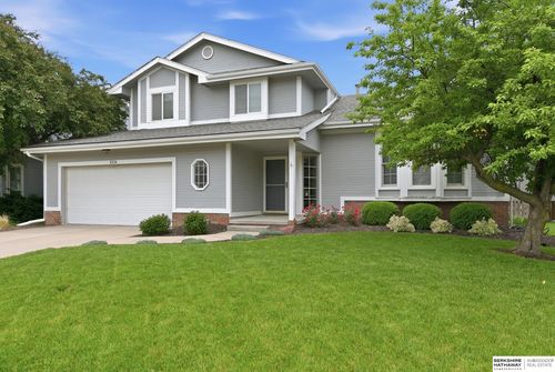 15124 Birch St, Omaha, NE, 68116-6177 | Card Image