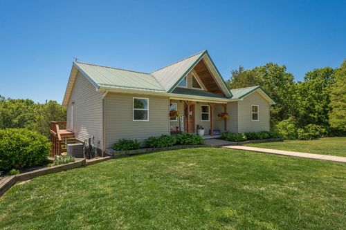 5000 Sanders Dr, Hartville, MO, 65667-7167 | Card Image
