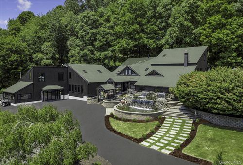 19 Greentree Ln, Chester, NY, 10918-4024 | Card Image