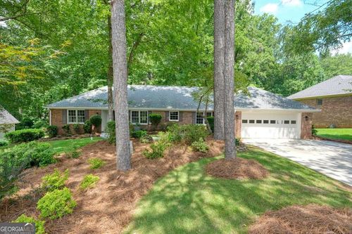 556 Lees Trce Sw, Marietta, GA, 30064-3070 | Card Image