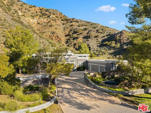 3701 Kanan Rd, Agoura Hills, CA, 91301 | Card Image