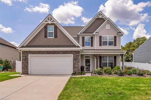 6482 Bluestone Park Dr, Clemmons, NC, 27012-9892 | Card Image