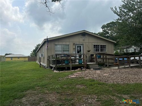 233 Indiana St, Bloomington, TX, 77951 | Card Image