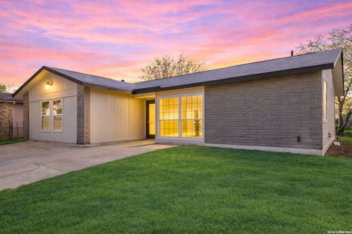 9006 Bowline, San Antonio, TX, 78242-3202 | Card Image