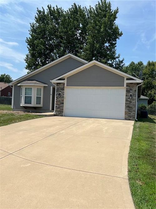 1808 N Keenan St, Independence, MO, 64058-4500 | Card Image
