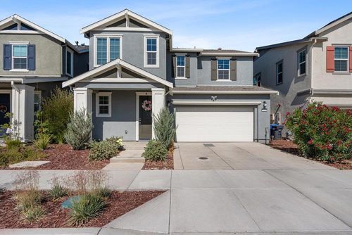 7221 Diamond Avenue, Tracy, CA, 95377 | Card Image