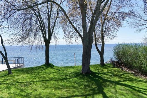 13 Horseshoe Bay Rd, Dunnville, ON, N1A2W8 | Card Image