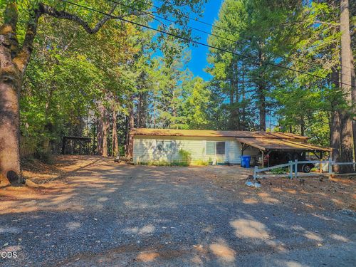 350 Hamilton Ave, Cave Junction, OR, 97523-9000 | Card Image